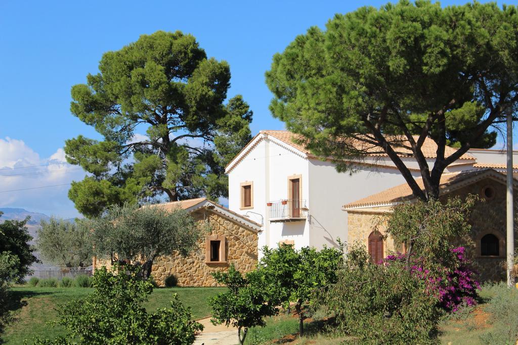 Agriturismo Feudo Muxarello Villa Aragona Exteriör bild