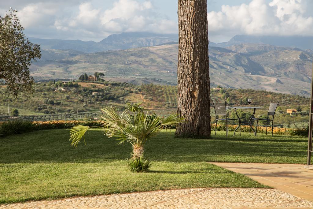 Agriturismo Feudo Muxarello Villa Aragona Exteriör bild