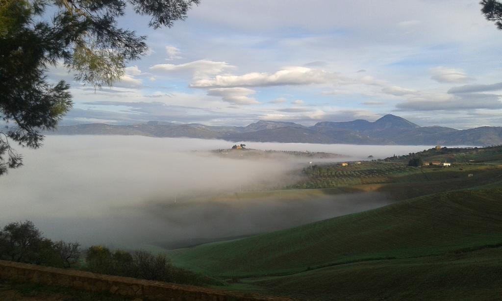 Agriturismo Feudo Muxarello Villa Aragona Exteriör bild